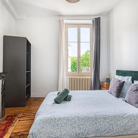 Apartmán Le Nid Carnot - Coeur D'Angers, 3 Ch, 75M2
